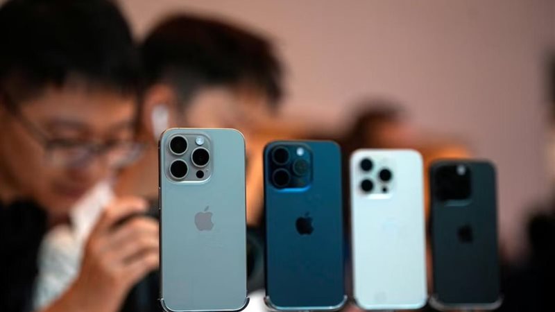 موبيلات أيفون