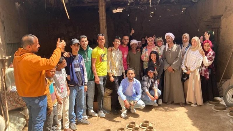 ورشة الفخار بقرية