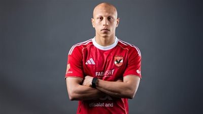 أشرف نصار: الأهلي لم يتعاقد مع الجزار مصابًا.. وقرار عدم مشاركته غير مفهوم