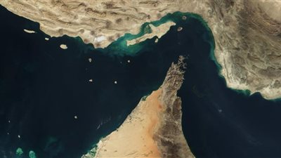 إجراء احترازي.. إعلام إيراني: إغلاق مضيق هرمز لعدة ساعات اليوم             