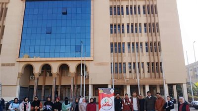 جامعة الزقازيق تشارك بطلاب من ذوي الإعاقة السمعية في زيارة لمعرض الكتاب