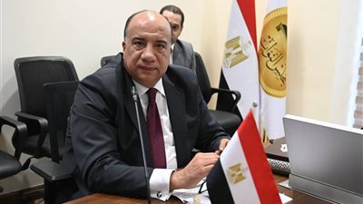 مصيلحي يطمئن على حالة المصابين من لاعبي طائرة الاتحاد السكندري