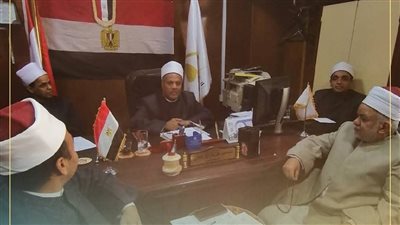 مدير أوقاف قنا يجتمع بلجنة متابعة الاستعدادات للعشر الأواخر من رمضان