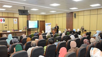 كيف تبني مسيرتك العلمية؟.. جلسة علمية ضمن دورة إعداد المعلم الجامعي بأسيوط