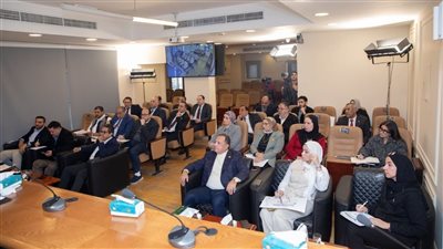 الشعب الجمهوري يواصل ورش العمل البرلماني بمحاضرات صياغة التشريعية والموازنة