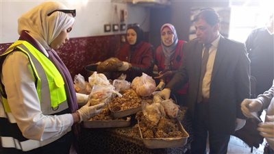 قبل وصولها للمواطنين.. بيطري الأقصر يضبط 294 كيلو لحوم وأغذية فاسدة 