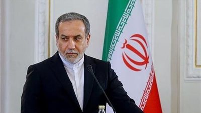 عباس عراقجي: المرشد الإيراني حي 