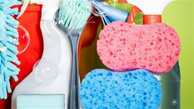 10 أسرار وحيل تنظيف من ربات المنازل.. نصائح عملية وسريعة