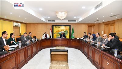 محافظ الفيوم يتابع معدلات تنفيذ مشروعات “حياة كريمة” وموقف تسليم المنتهي منها
