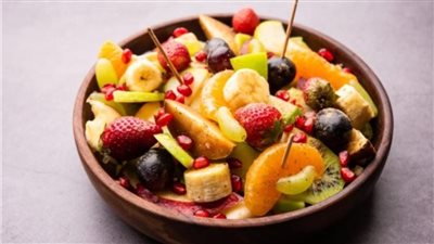 طريقة تحضير سلطة الفواكه الشتوية للرجيم.. وصفة صحية ولذيذة 	