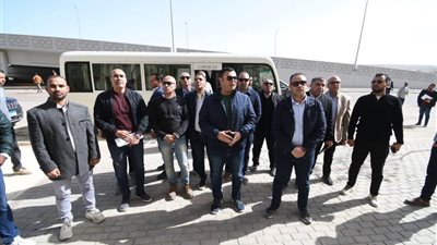 وزير الإسكان يتفقد مركز المؤتمرات والمعارض بالمدينة التراثية بالعلمين الجديدة