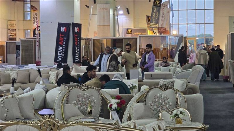 توافد المواطنين على