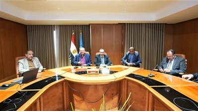محافظ أسيوط ورئيس الطائفة الانجيلية يشهدان إطلاق حزمة من المبادرات التنموية