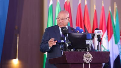 كامل وزير: مستقبل التجارة الدولية أصبح يرتكز على ممرات لوجستية تتسم بالكفاءة