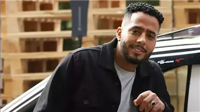 والد عصام السقا يتعرض لوعكة صحية.. والفنان يطلب الدعاء