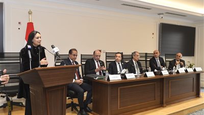 لجنة الاتصالات بالنواب تعرض محتوى توعوي لمخاطر لعبة 