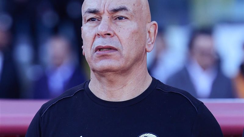 حسام حسن