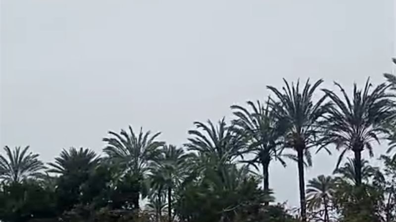 طقسًا غائمً مصحوبًا