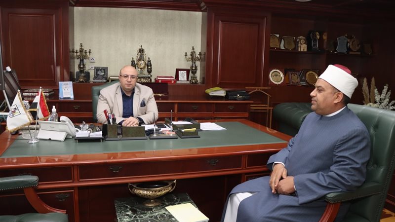 محافظ بنى سويف والدكتور