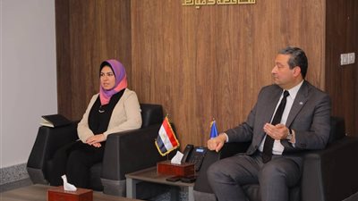محافظ دمياط يجتمع بنواب البرلمان لمتابعة ملفات التنمية والخدمات