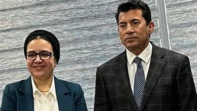 ريهام عبد النبي تبحث مع وزير الرياضة أوضاع العمالة اليومية بمراكز الشباب