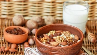 طريقة تحضير أم علي بالرقاق والمكسرات شهية سهلة ولذيذة دائما	