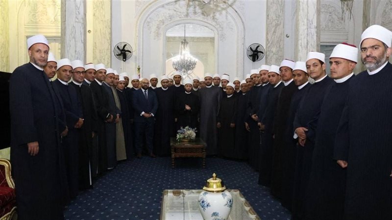 الأئمة مع وزير الأوقاف