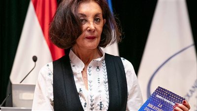 مكتبة الإسكندرية تطلق كتاب «الذكاء الأول في العالم» للكاتبة كلودين ديسون