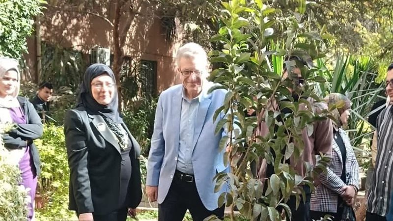 مبادرة تشجير كلية