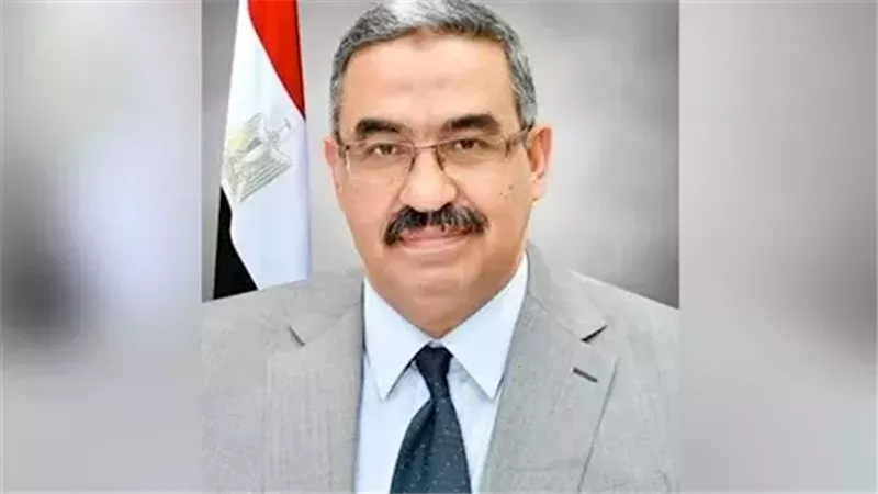  اللواء محمود أبو