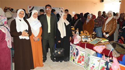 نائب محافظ الدقهلية يفتتح معرض منتجات طلاب التعليم الفني