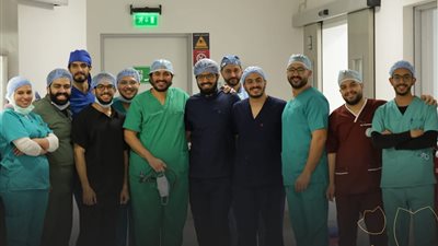 قرار طبي مبكر ينقذ حياة مريض من ورم بالخد بمجمع السويس الطبي
