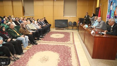 محافظ بني سويف: إعداد خطة عمل لتفعيل توصيات «التمكين الثقافي» لذوي الهمم
