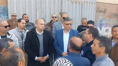 محافظ الجيزة يتفقد جهود تطهير مصرف رشاح أبو عوض بالهرم