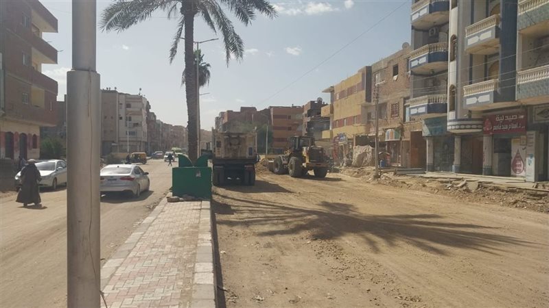 تطوير ورصف طرق بالإسماعيلية