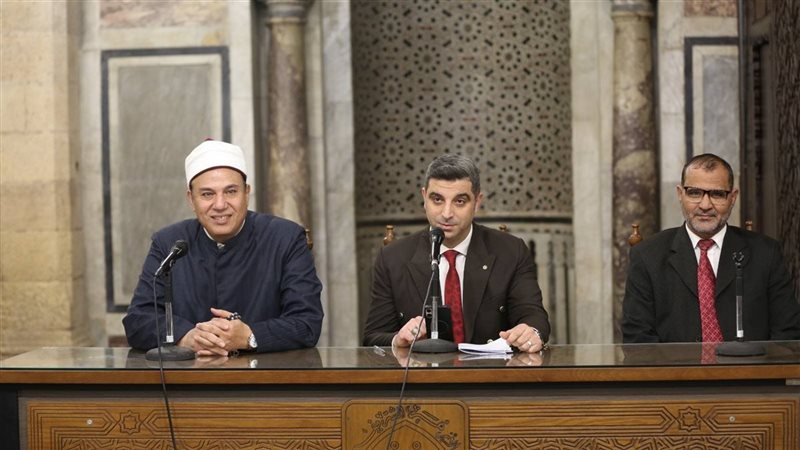  الدكتور صلاح عاشور