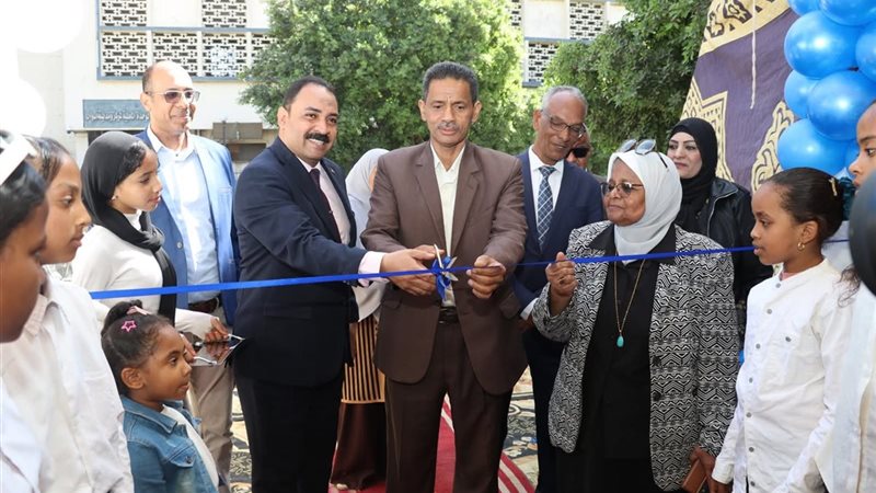 افتتاح المعرض الثالث