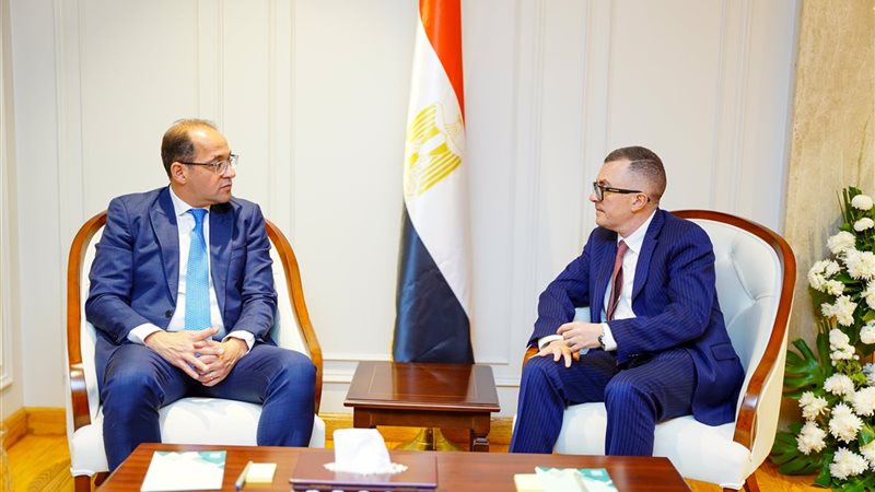 وزيرا التخطيط والمالية
