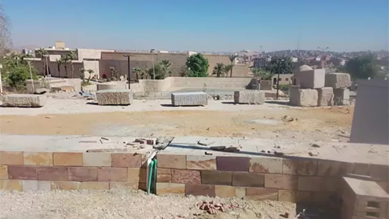 سمبوزيوم أسوان الدولي