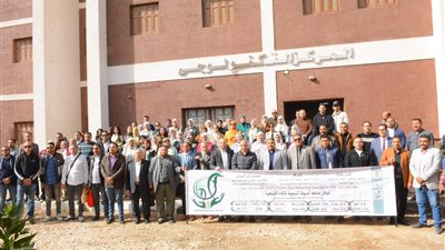 جامعة أسيوط تطلق قافلة تنموية شاملة لخدمة 2471 مواطنًا بقرية العونة بمركز ساحل