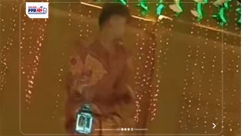 رقص شاب بالفانوس
