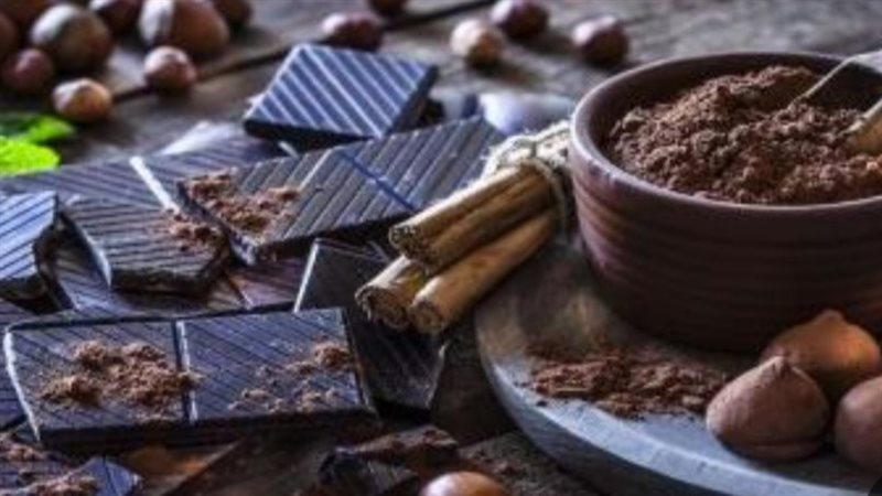 الأطعمة والمشروبات