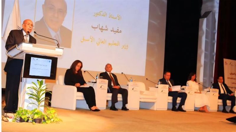 الدكتور مفيد شهاب