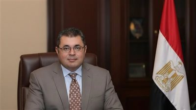 عمر الشافعي الأكرت يؤدي اليمين الدستورية نائبا لمحافظ القاهرة