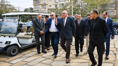 استعراض نتائج شراكة الهيئة العربية وطلعت مصطفى وشندلر لتوطين صناعة المصاعد  
