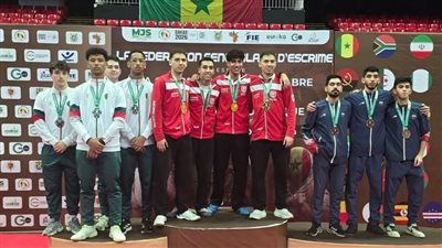 وزير الشباب والرياضة يهنئ منتخب مصر لسلاح السيف بالتتويج بذهبية كأس العالم