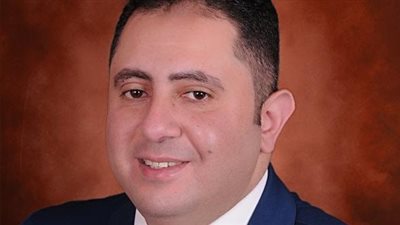 الدكتور حسام الدين فوزي يؤدي اليمين الدستورية محافظا لدمياط