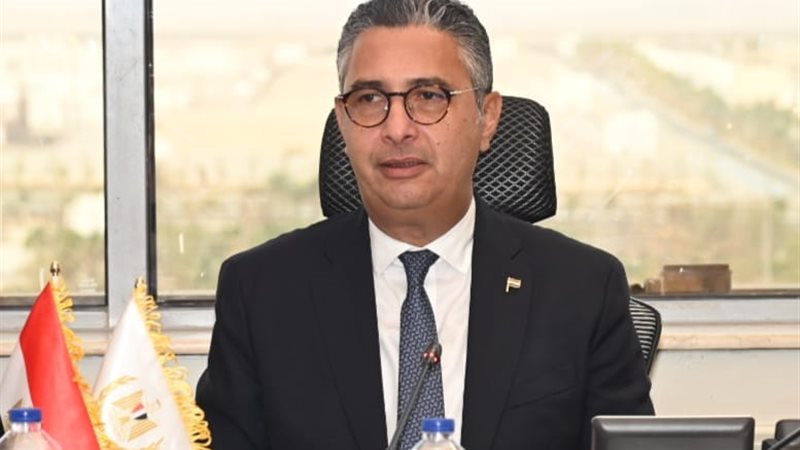 وزير التموين الدكتور