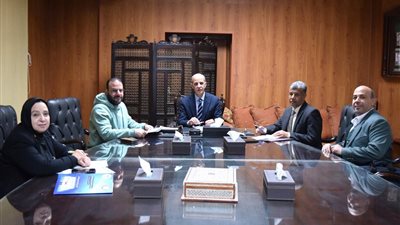 قرارات مهمة لجامعة بنى سويف حول المجلات العلمية والطباعة والنشر وتطوير الأداء 