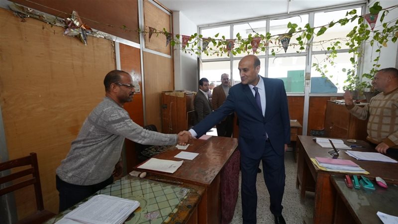 المحافظ 
